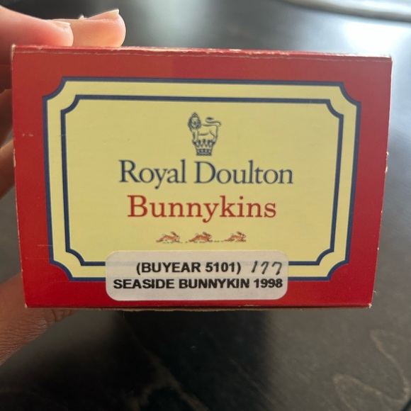 Royal Doulton Bunnykins Seaside 1998 Figurine - Picture 6 of 7